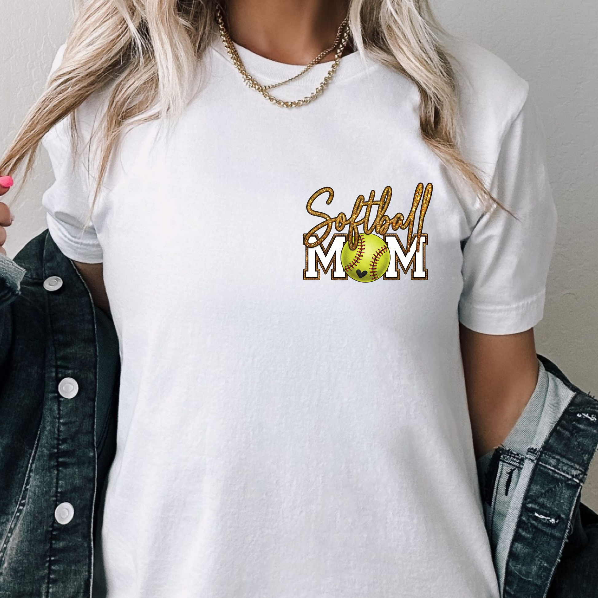 Custom T-Shirt Softball Mom Design Black - Personalized Name